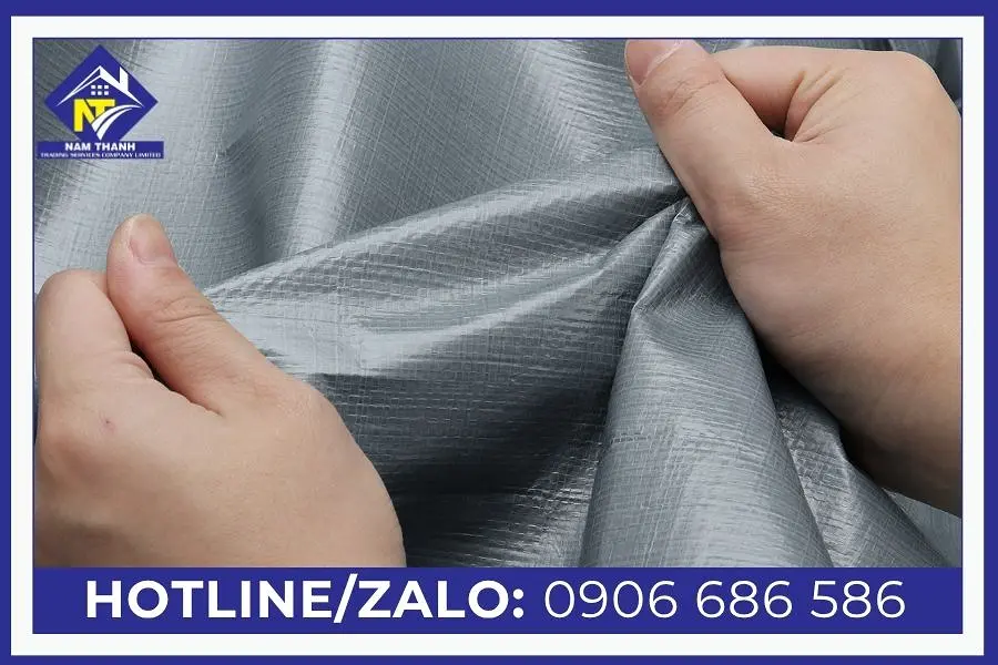 Ứng dụng của bạt trắng bạc trong đời sống và xây dựng